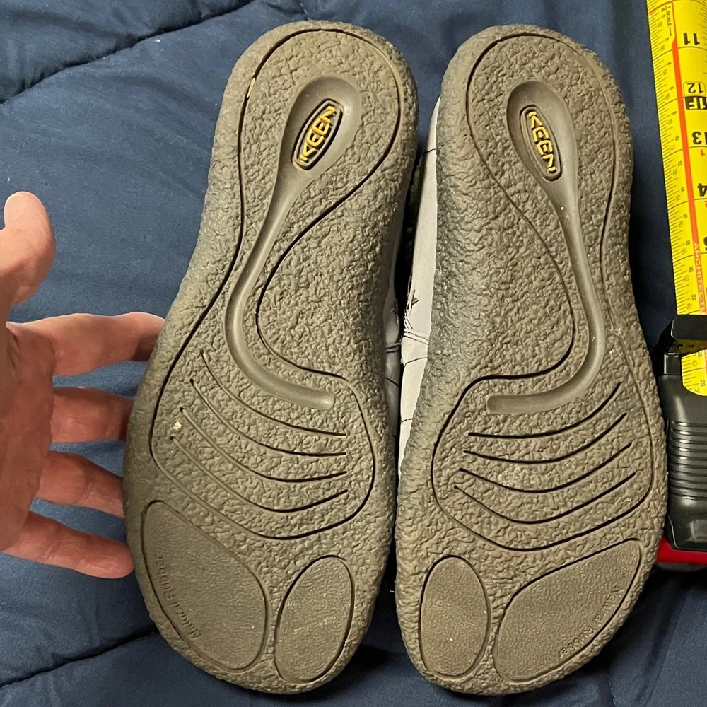 Keen Gray Quilted Slip-On Shoes 9 EU 39.5 - Picture 7 of 14